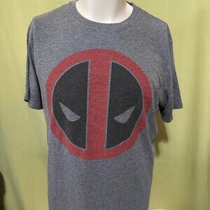 Old Navy Marvel Deadpool Men's Gray T-Shirt Size Large Wade Wilson